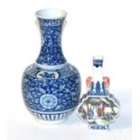 A Chinese blue and white bottle vase,