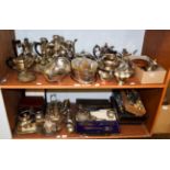 A quantity of plated wares including cased and loose flatware, tea wares, part cruet sets, etc. (two