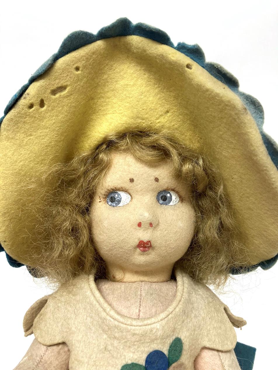 Early 20th Century Steiff Felt Scottish Soldier Doll, with centre seam to face, blond hair, felt - Image 2 of 6