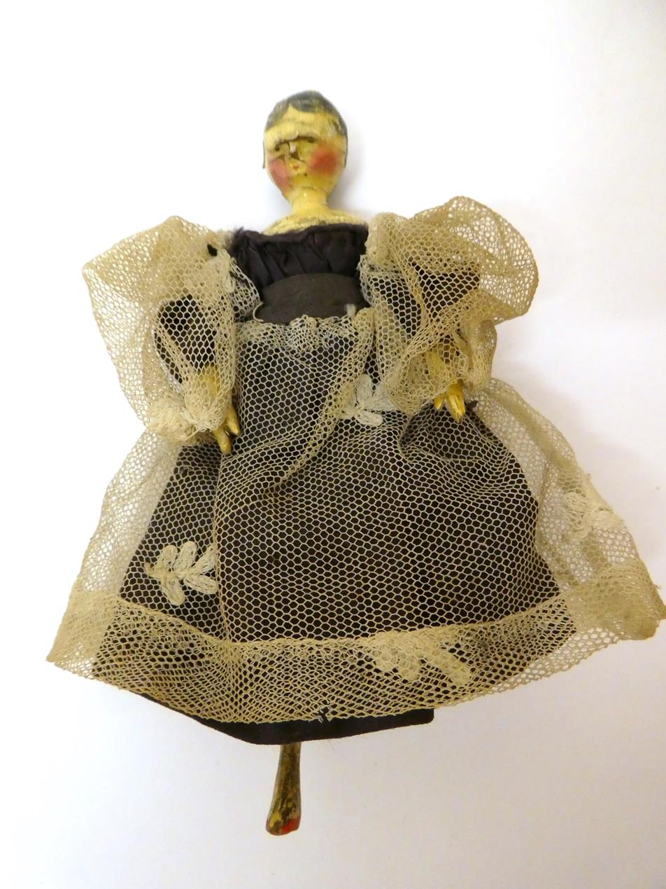 Mid 18th Century Carved and Painted Wooden Tuck Comb Doll, with painted locks to her forehead, - Image 6 of 13