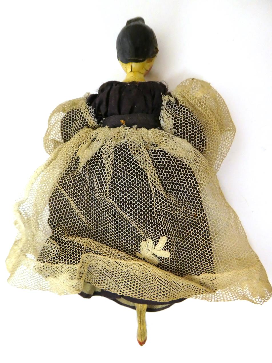 Mid 18th Century Carved and Painted Wooden Tuck Comb Doll, with painted locks to her forehead, - Image 8 of 13