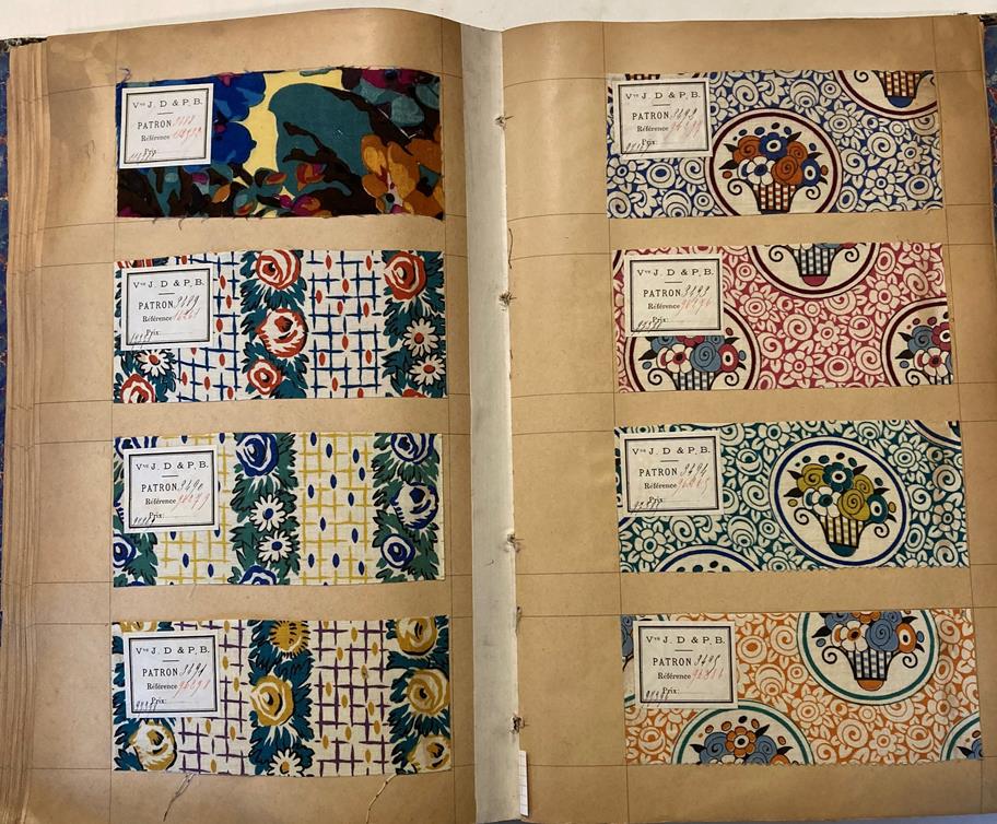 French Fabric Sample Book, circa 1920's Enclosing printed linens, glazed cotton, cotton in floral, - Image 56 of 105