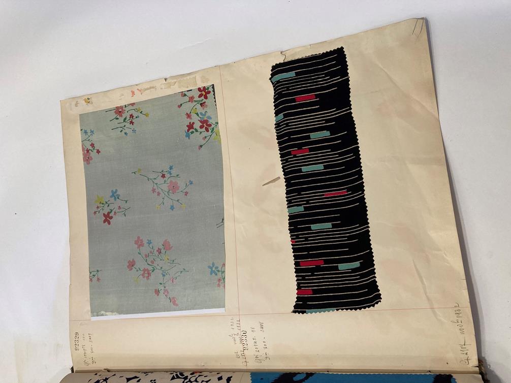 French Fabric Sample Book, circa 19203/30 Comprising mainly printed silks and chiffons, in spot, - Image 156 of 167