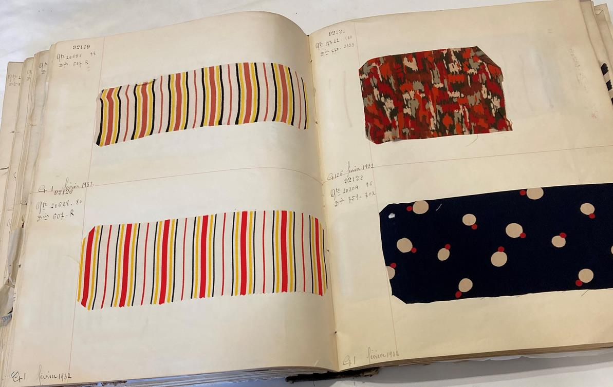 French Fabric Sample Book, circa 19203/30 Comprising mainly printed silks and chiffons, in spot, - Image 94 of 167