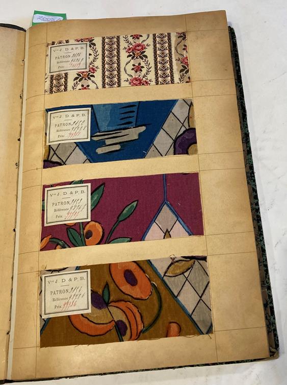 French Fabric Sample Book, circa 1920's Enclosing printed linens, glazed cotton, cotton in floral, - Image 103 of 105