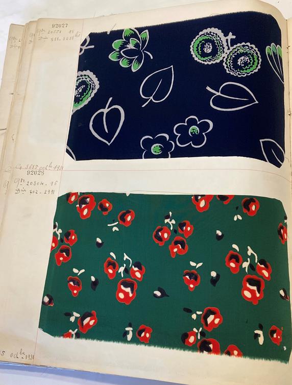 French Fabric Sample Book, circa 19203/30 Comprising mainly printed silks and chiffons, in spot, - Image 67 of 167