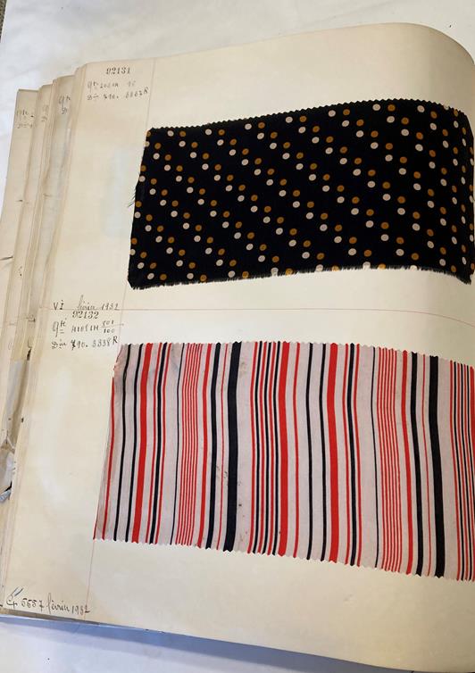 French Fabric Sample Book, circa 19203/30 Comprising mainly printed silks and chiffons, in spot, - Image 97 of 167