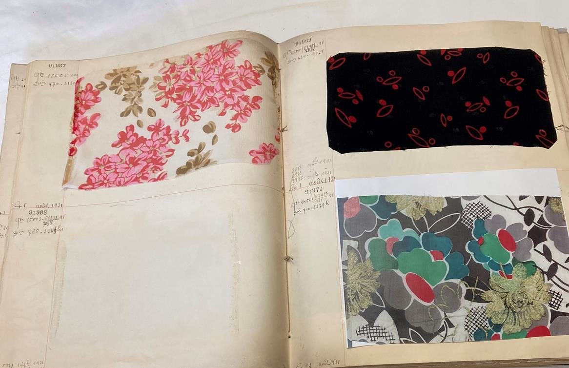 French Fabric Sample Book, circa 19203/30 Comprising mainly printed silks and chiffons, in spot, - Image 50 of 167