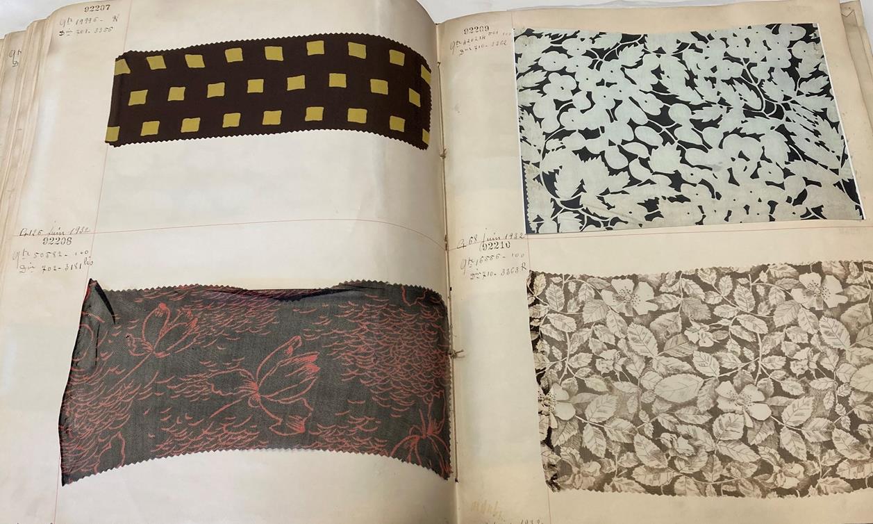 French Fabric Sample Book, circa 19203/30 Comprising mainly printed silks and chiffons, in spot, - Image 117 of 167