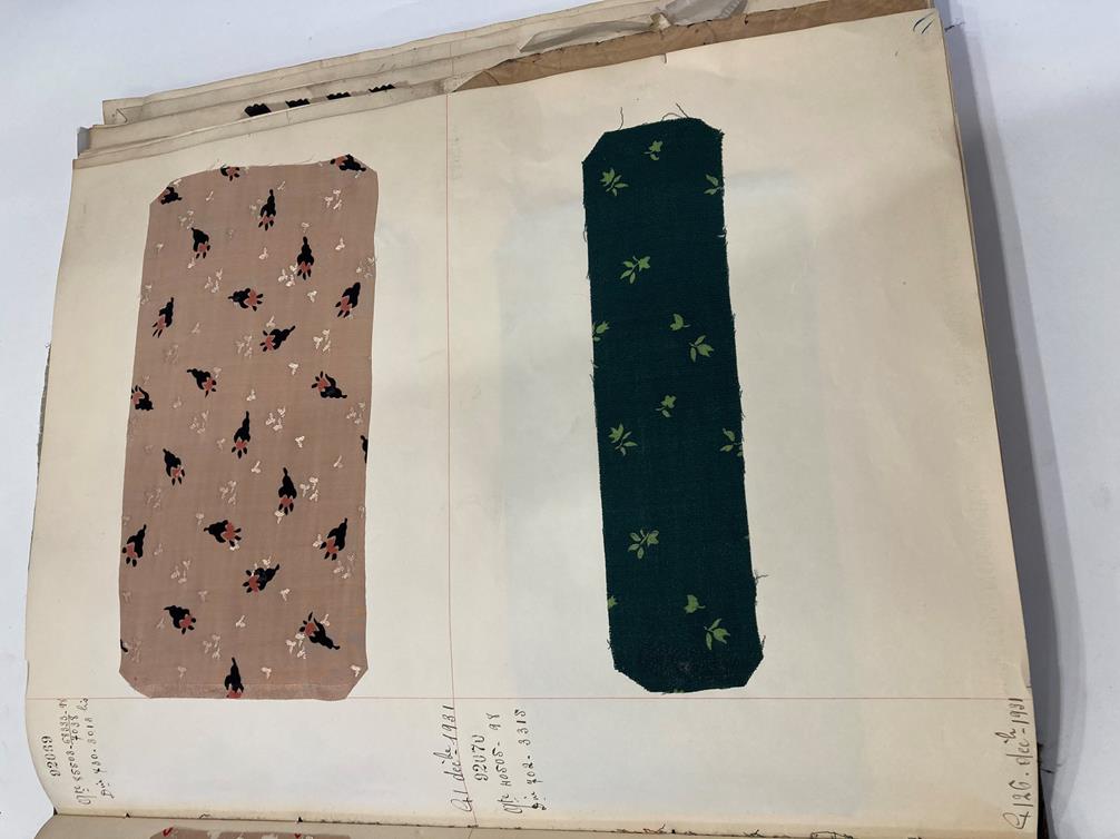 French Fabric Sample Book, circa 19203/30 Comprising mainly printed silks and chiffons, in spot, - Image 81 of 167