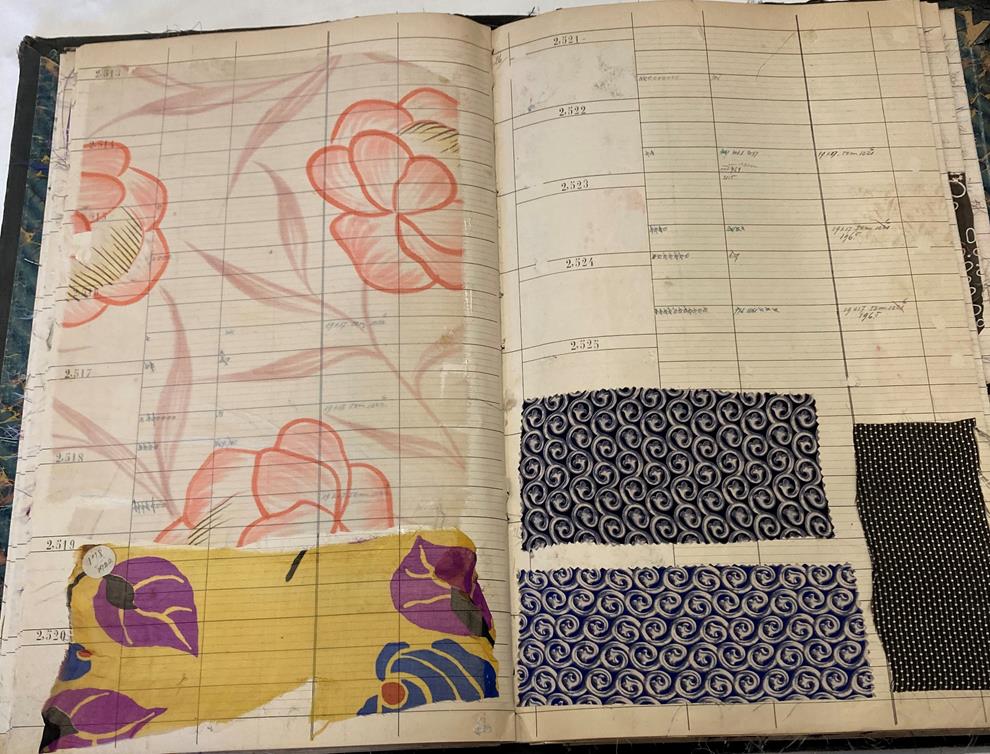 French Fabric Sample Book, circa 19203/30 Comprising mainly printed silks and chiffons, in spot, - Image 165 of 167