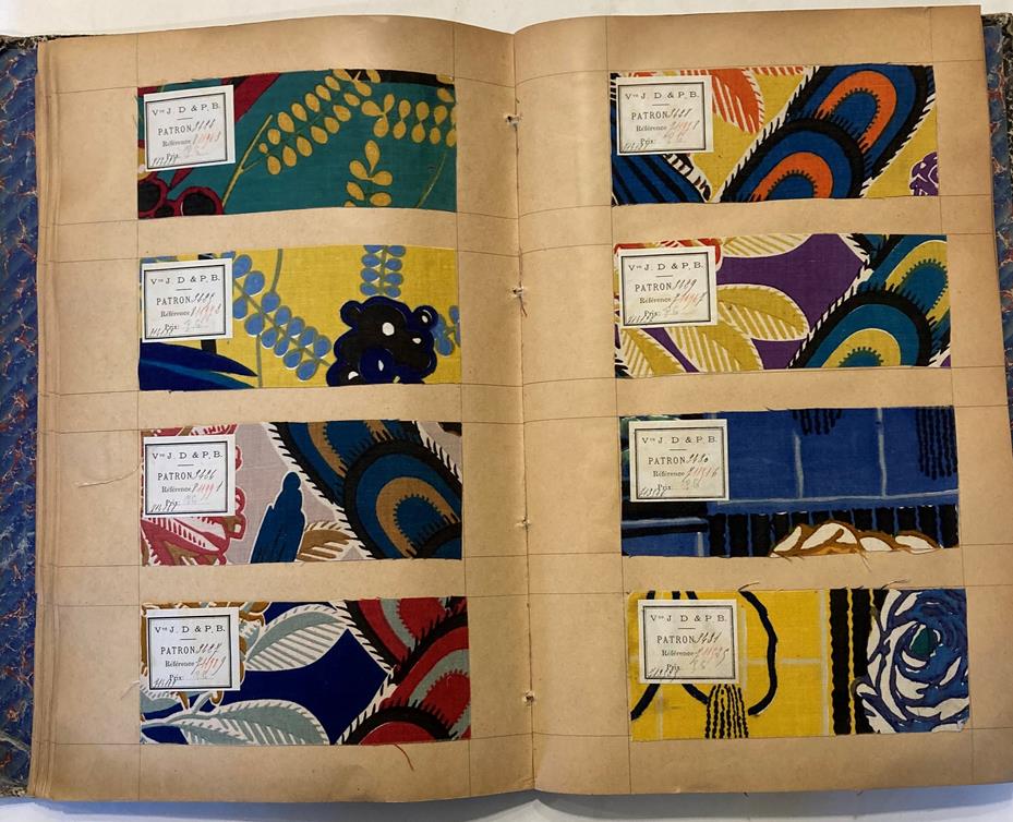 French Fabric Sample Book, circa 1920's Enclosing printed linens, glazed cotton, cotton in floral, - Image 48 of 105