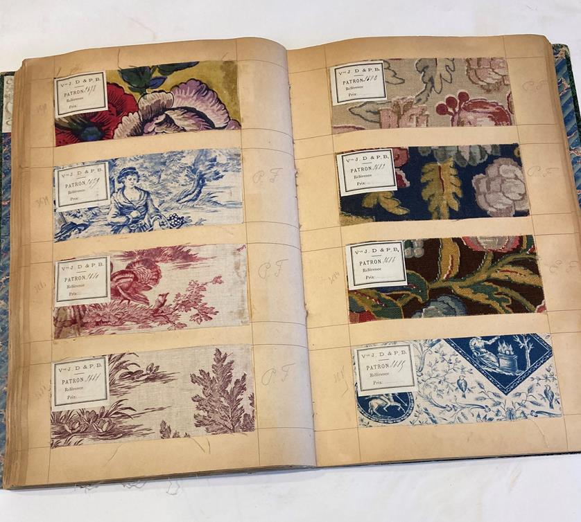 French Fabric Sample Book, circa 1920's Enclosing printed linens, glazed cotton, cotton in floral, - Image 94 of 105