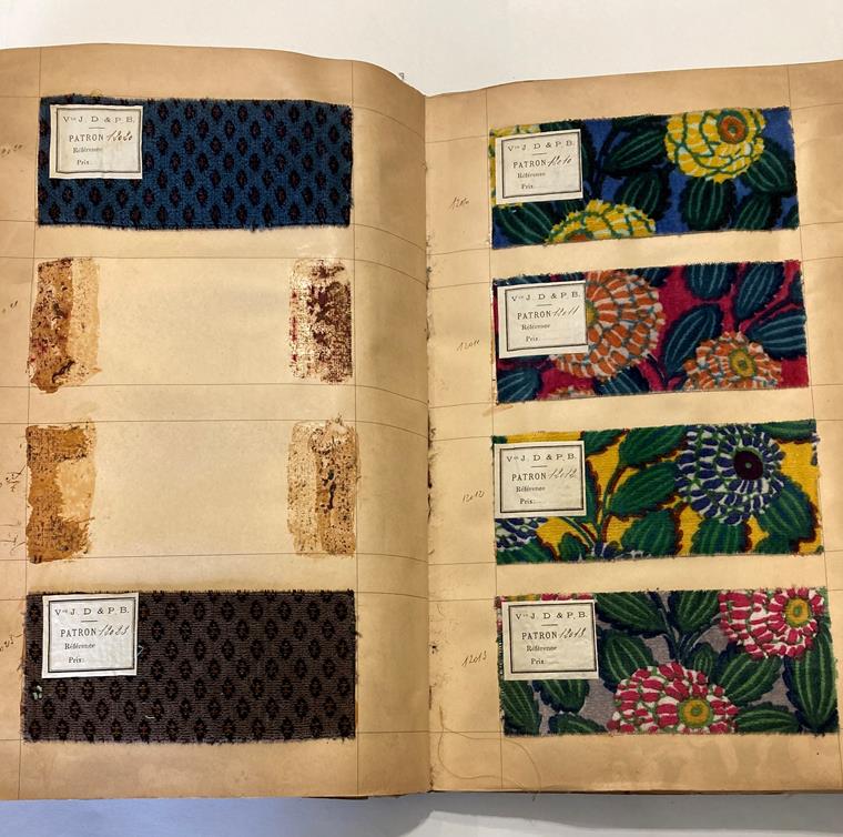 French Fabric Sample Book, circa 1930's Enclosing printed and cut velvets and jacquards in vibrant - Image 18 of 71