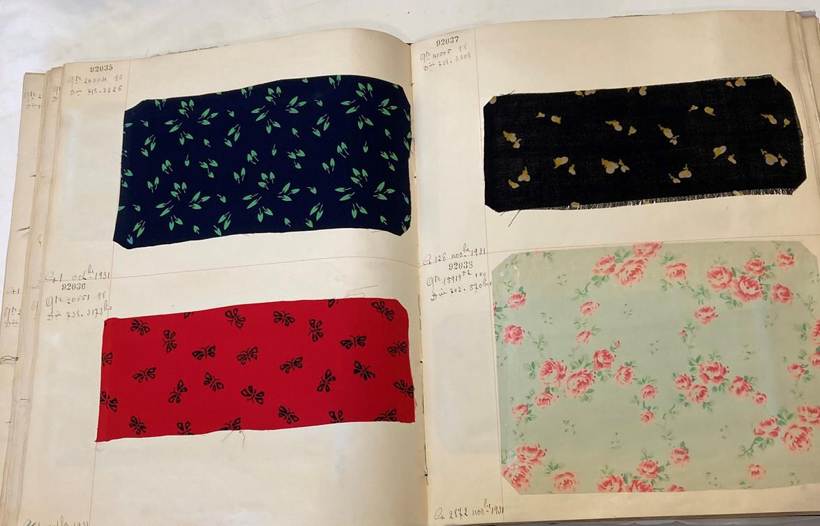 French Fabric Sample Book, circa 19203/30 Comprising mainly printed silks and chiffons, in spot, - Image 70 of 167