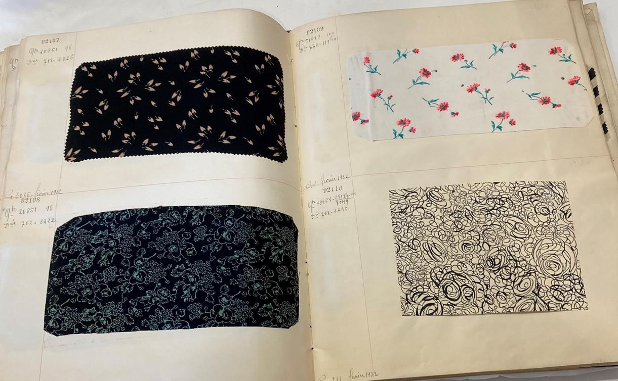 French Fabric Sample Book, circa 19203/30 Comprising mainly printed silks and chiffons, in spot, - Image 92 of 167