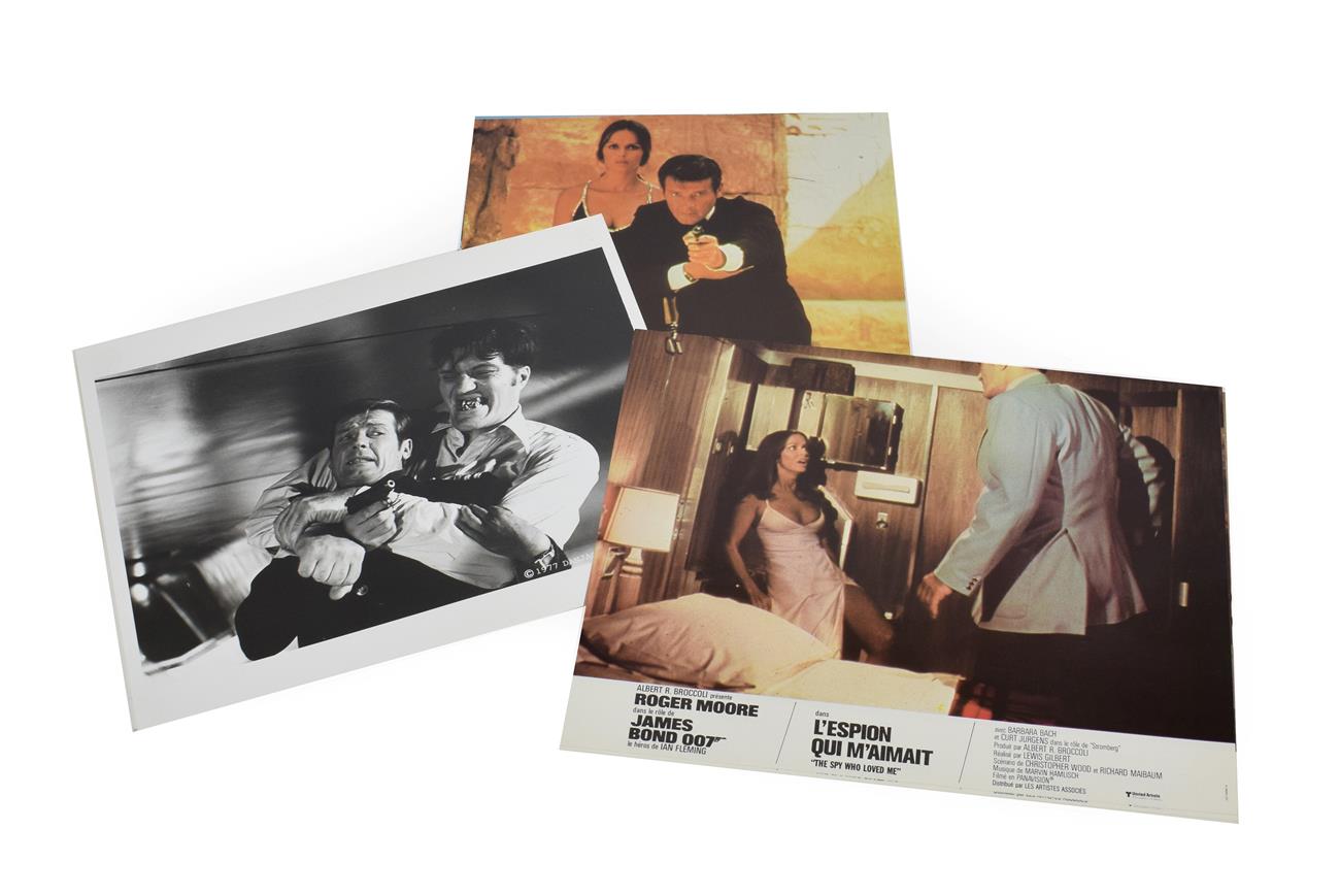 James Bond 007 The Spy Who Loved Me French Colour Lobby Cards 'L'Espion Qui M'Aimait' a set of