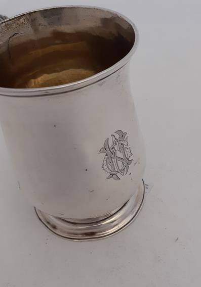 A George III Silver Mug, by William Cripps, London, 1762, baluster and on spreading foot, with - Image 4 of 5