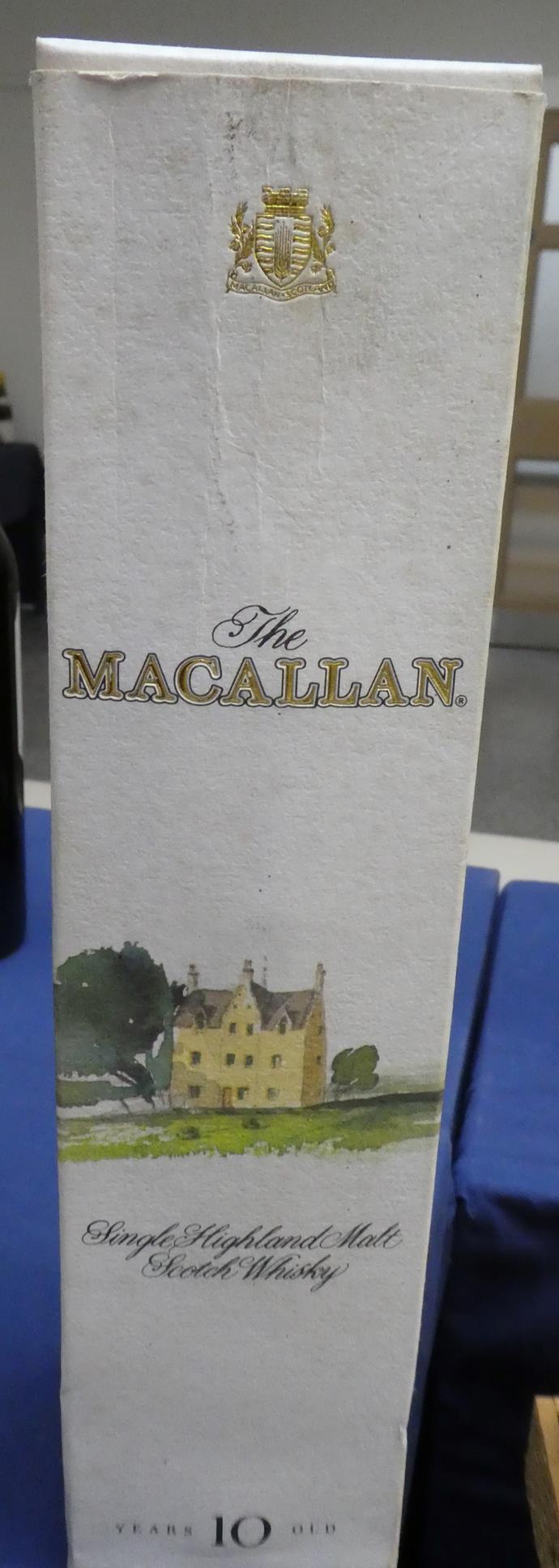 The Macallan 10 Years Old Single Highland Malt Scotch Whisky, 1990s bottling, 40% vol 70cl, in - Image 4 of 8