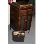 Gramophone cabinet, with a selection of records