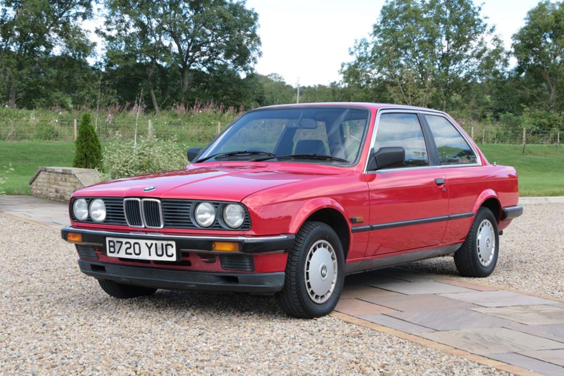 1985 BMW 320I Automatic Registration number: B720 YUC Date of first registration: 15/03/1985 VIN