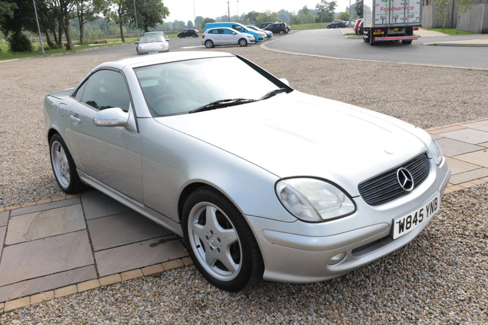 2000 Mercedes SLK 200 Kompressor Registration number: W845 YNB Date of first registration: 20/04/ - Bild 3 aus 11