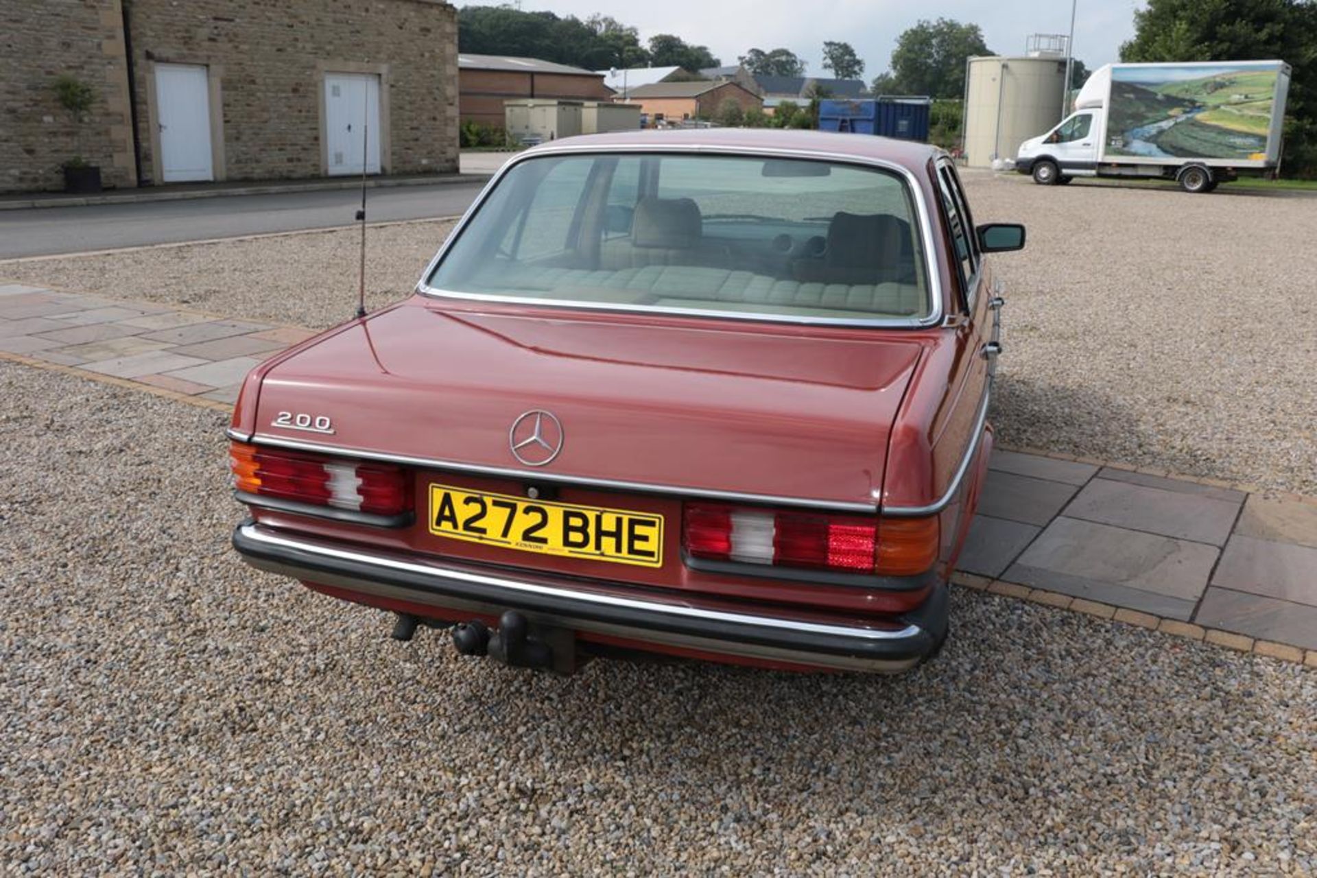 1983 Mercedes 200 Auto Registration number: A272 BHE Date of first registration: 01/12/1983 VIN - Bild 7 aus 8