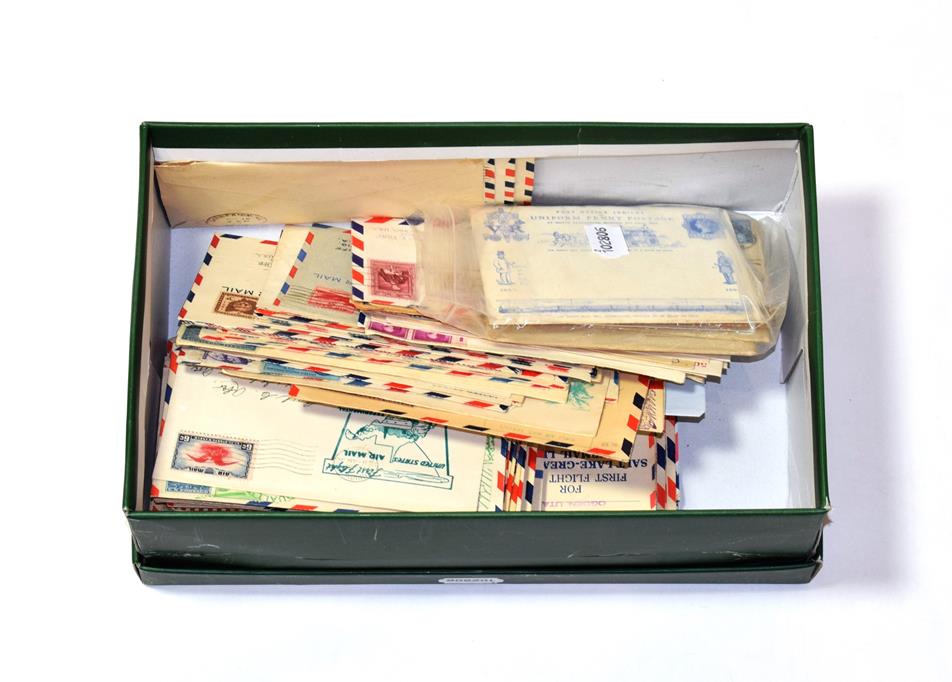 Box of USA flight covers from 1920- 1968 in total 150 covers many fine cds and unusual flights