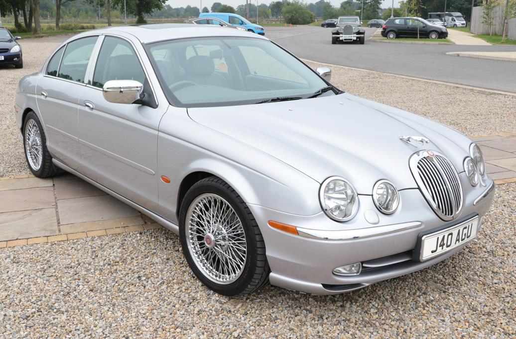 Jaguar S-Type V8 Automatic Saloon Registration number: J40 AGU (Cherished Number) - Image 4 of 10