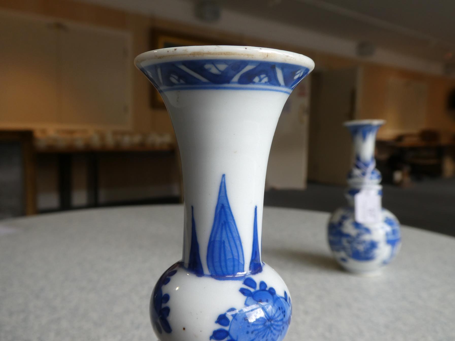 A Matched Pair of Chinese Porcelain Double Gourd Vases, Kangxi, with trumpet necks, painted in - Image 27 of 31