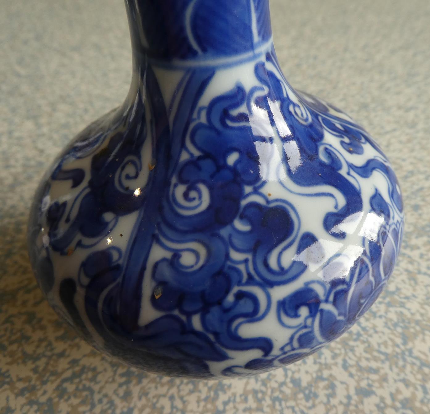 A Matched Garniture of Five Chinese Porcelain Bottle Vases, Kangxi, painted in underglaze blue - Image 5 of 48