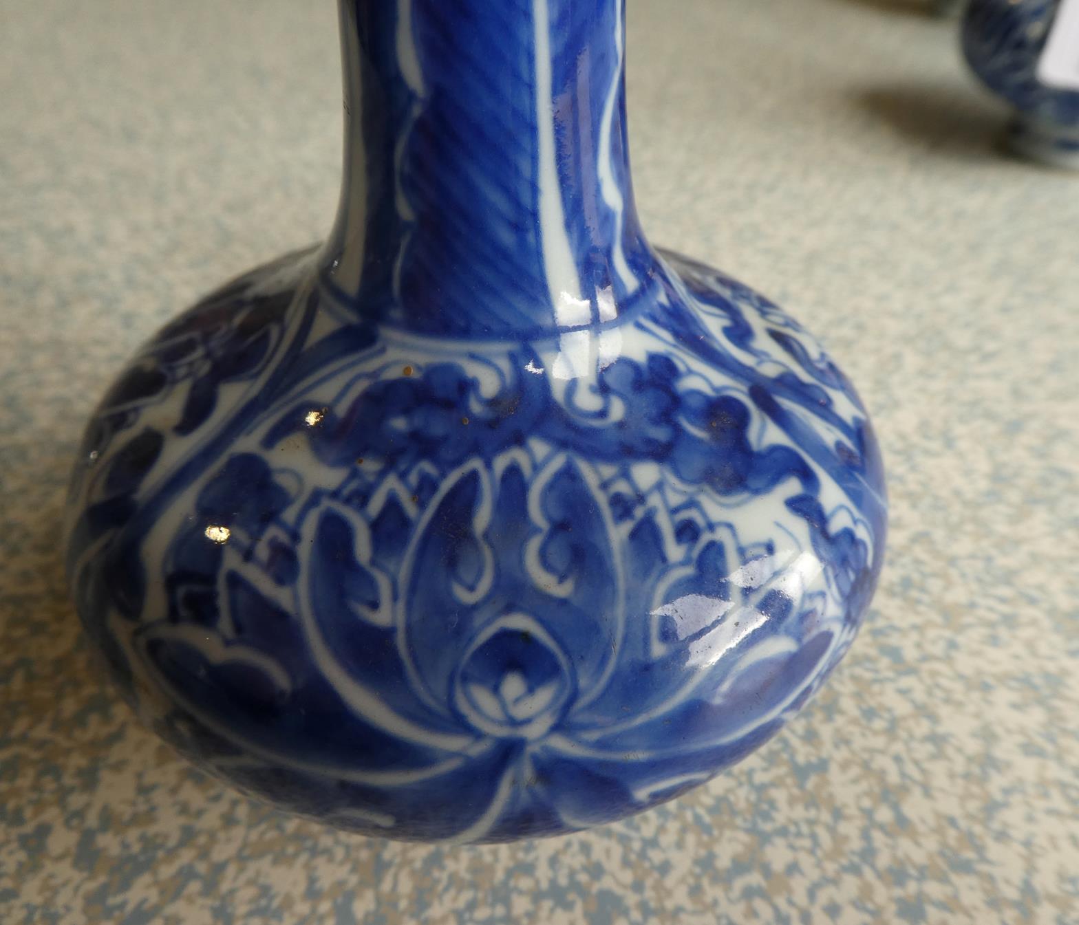 A Matched Garniture of Five Chinese Porcelain Bottle Vases, Kangxi, painted in underglaze blue - Image 41 of 48