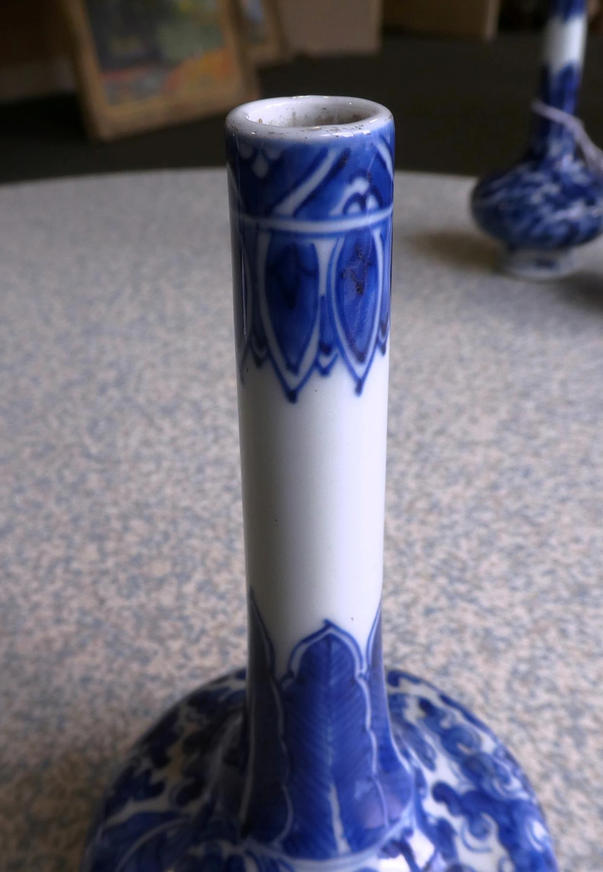 A Matched Garniture of Five Chinese Porcelain Bottle Vases, Kangxi, painted in underglaze blue - Image 24 of 48