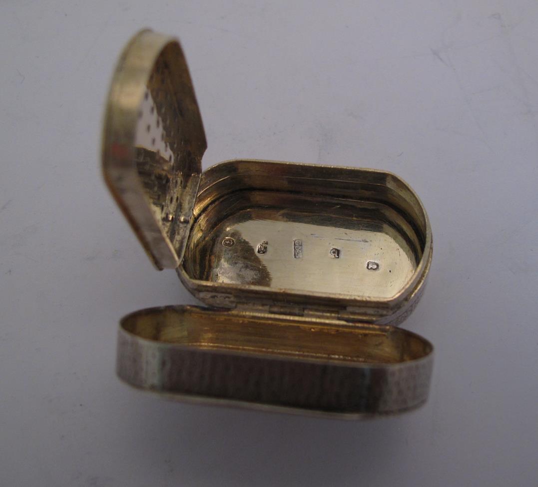 A George III Silver Vinaigrette, by Cocks and Bettridge, Birmingham, 1799, oval, the base, hinged - Image 5 of 6