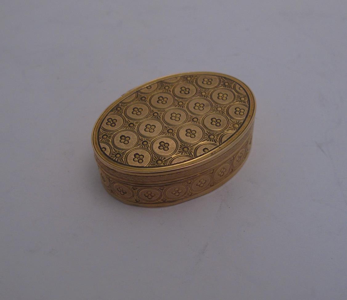 A Swiss or German Gold Patch-Box, Maker's Mark GB Incuse Crowned, First Quarter 19th Century, - Image 2 of 4