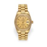 An 18 Carat Gold Automatic Day/Date Centre Seconds Wristwatch, signed Rolex, Oyster Perpetual,