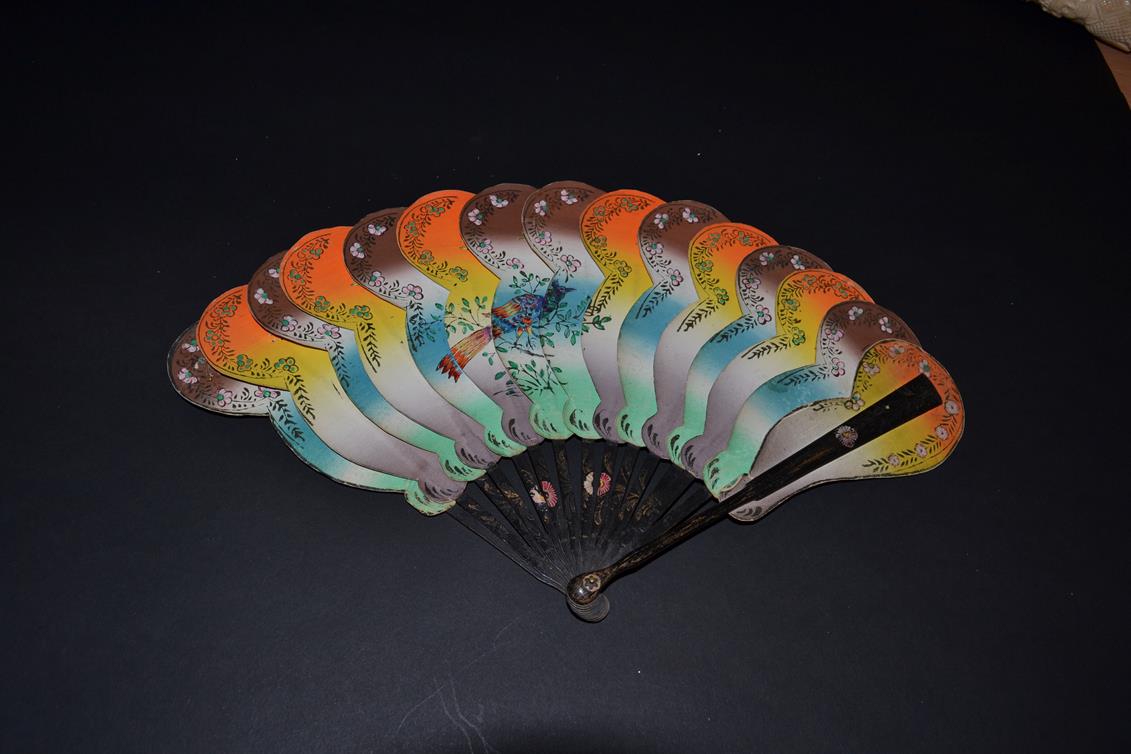 Japan: A Bone Fan with double paper leaf, the recto painted with a spray of pastel blooms in full - Image 5 of 5
