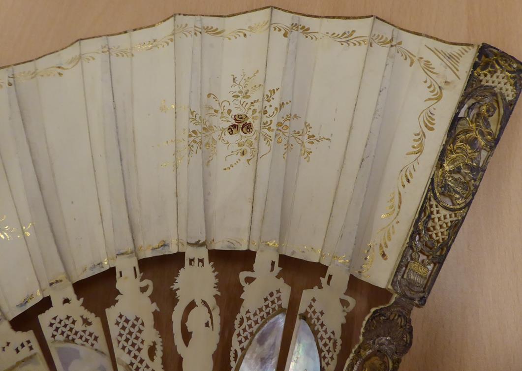 Mars and Venus: An 18th Century Ivory Fan with ornate gilded and silvered gorge, a central cartouche - Image 11 of 17