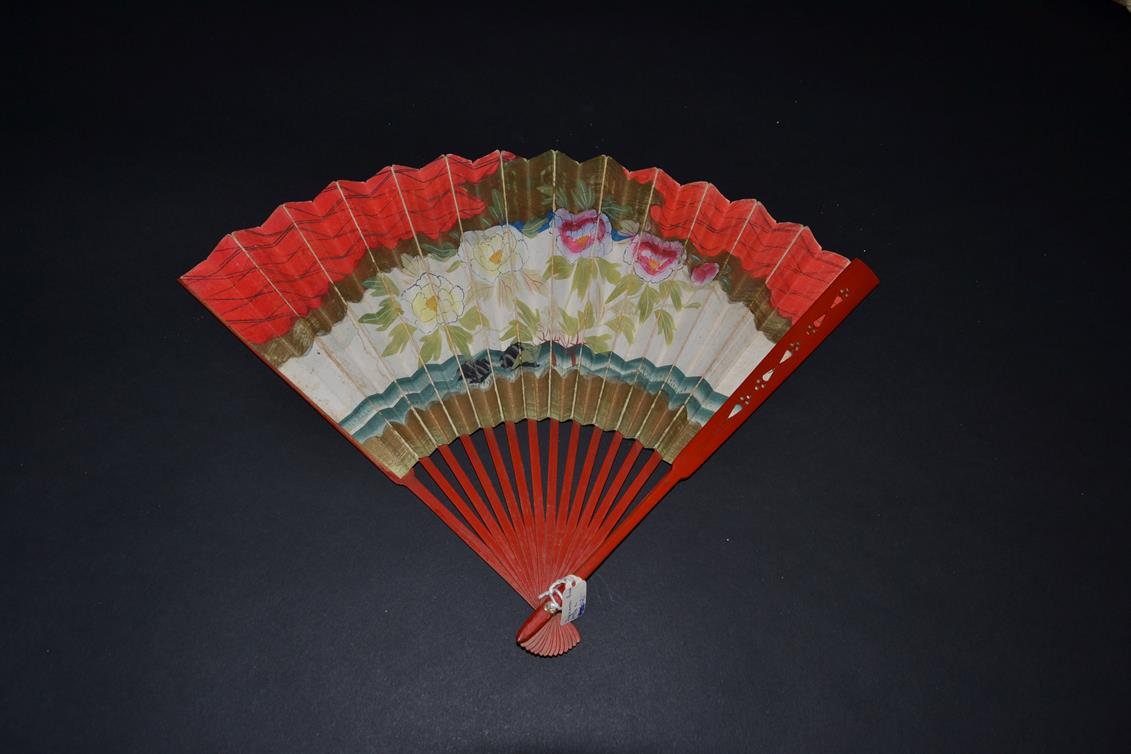 Japan: A Bone Fan with double paper leaf, the recto painted with a spray of pastel blooms in full - Image 2 of 5