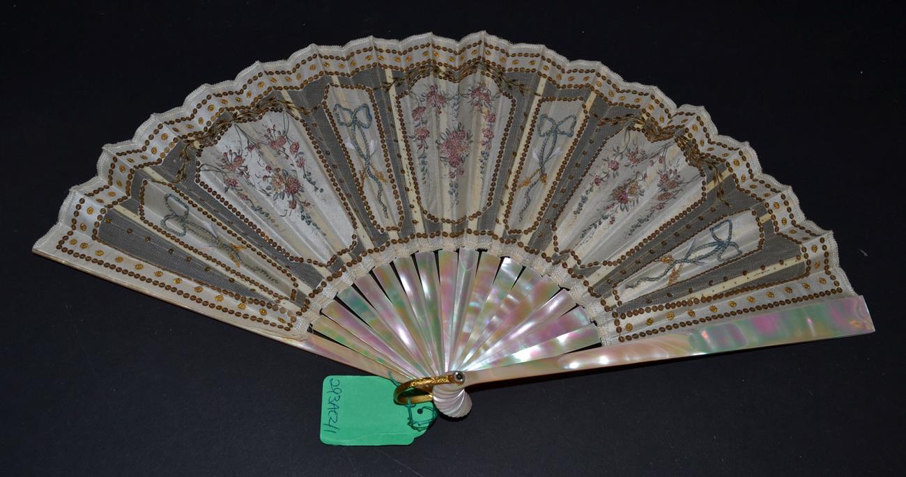 A Very Pretty Early 20th Century Mother-of-Pearl Fan, in shades of green and pink (burgau), the leaf