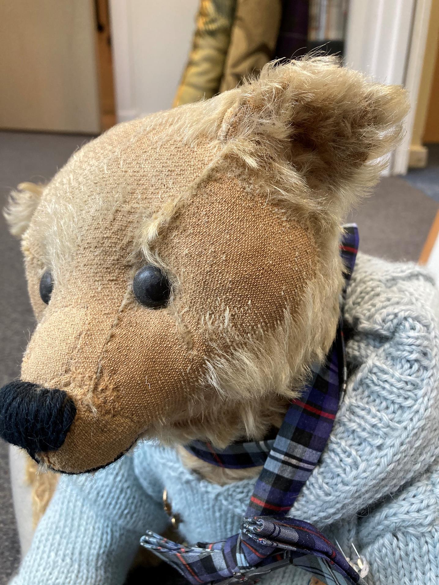 Early 20th Century Steiff Jointed Teddy Bear, in yellow plush with stitched nose, boot button - Image 3 of 6