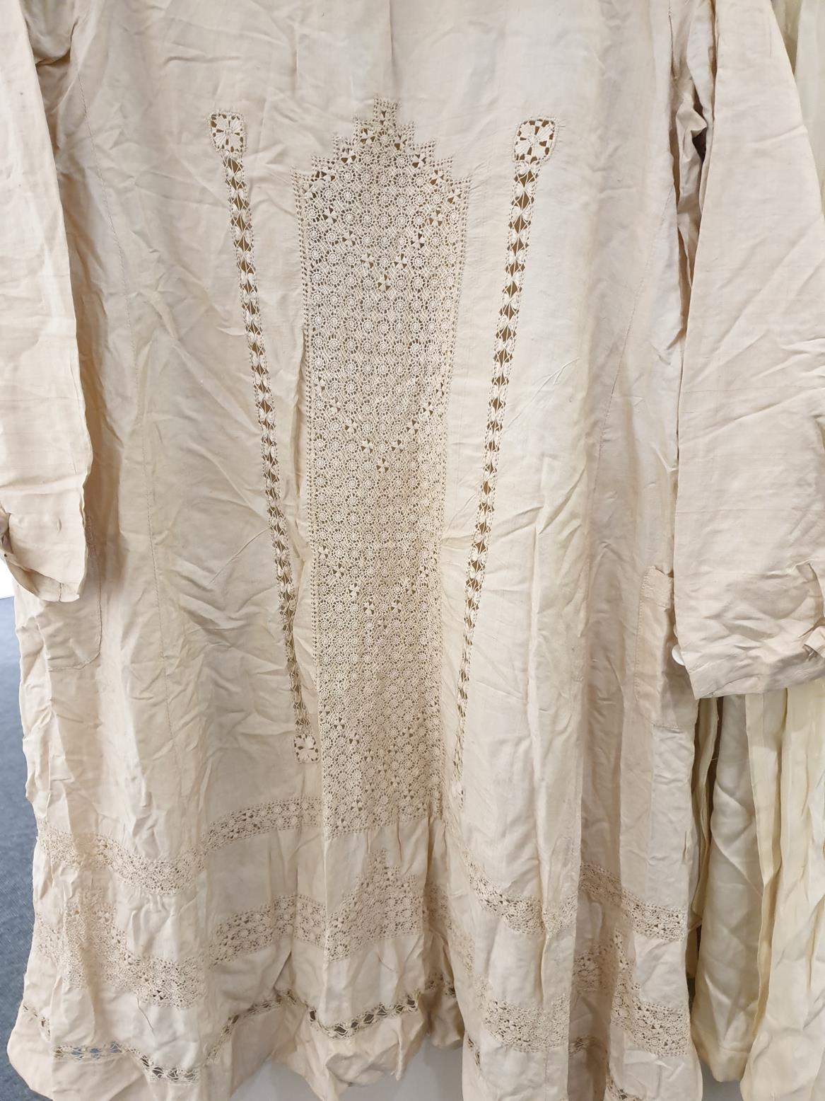 Early 20th Century Cream Silk Robe with drawn thread work, inserted lace panel to the reverse, patch - Image 6 of 6