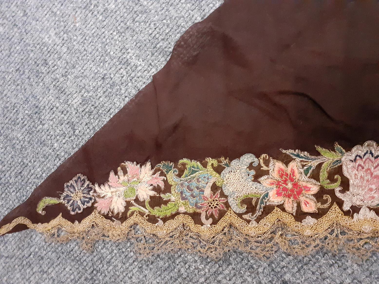 Mid 18th Century German Fichu of brown silk embroidered with silk and metal threads in a floral - Bild 2 aus 10