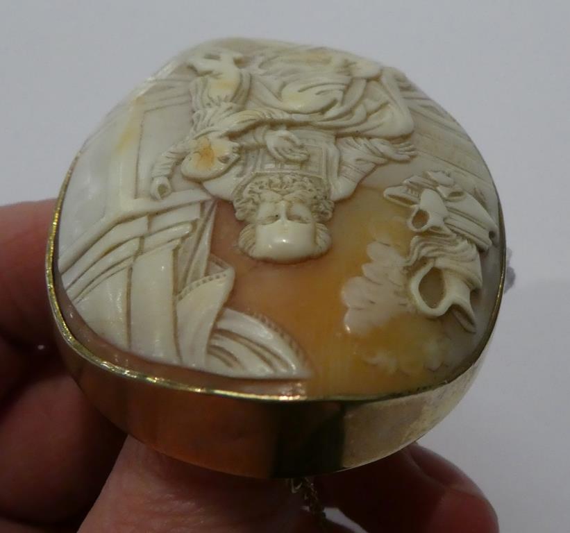 A Victorian cameo brooch, frame stamped '9CT' and an unmounted Victorian cameo - Image 8 of 8