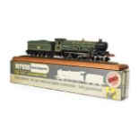 Wrenn W2400 Great Western BR 7007 with certificate 157/250, leaflet display rail and plinth (E-G,