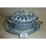 18th c. Worcester blue and white tureen with pierced cover and stand (marked with crescent under),