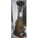 Cast-iron doorstop in the form of a pineapple