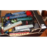 Assorted model railway engines and carriages, inc. 2 Hornby 00 tin roof carriages