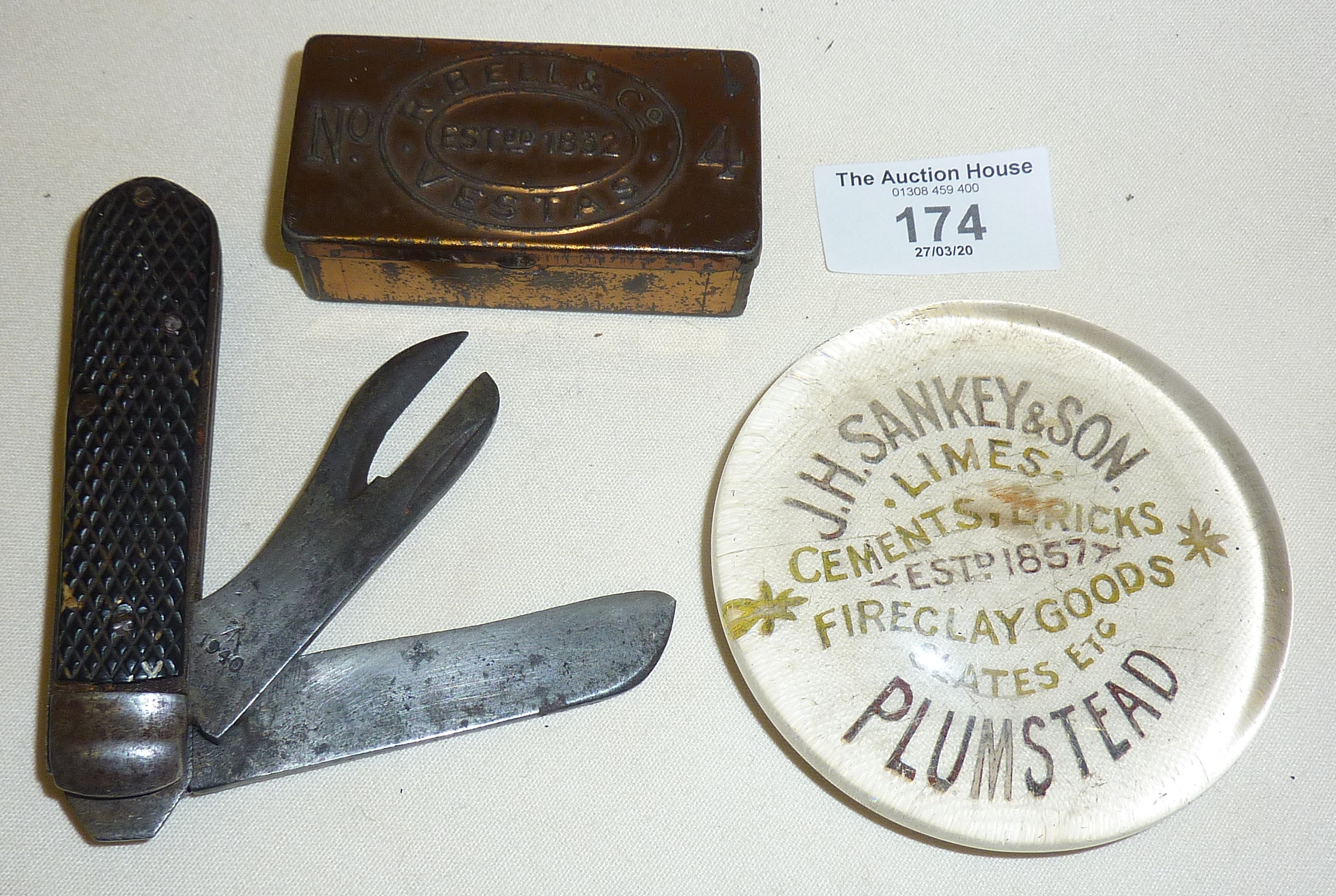 WW2 pocket knife marked with military arrow - "1940", R. Bell & Co. Vestas tin, and a Sankey & Son - Image 2 of 4