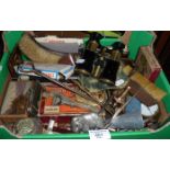 Box of miscellaneous items